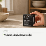 Harpiks: Vegansk og naturligt udvundet.